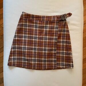 brandy melville plaid skirt